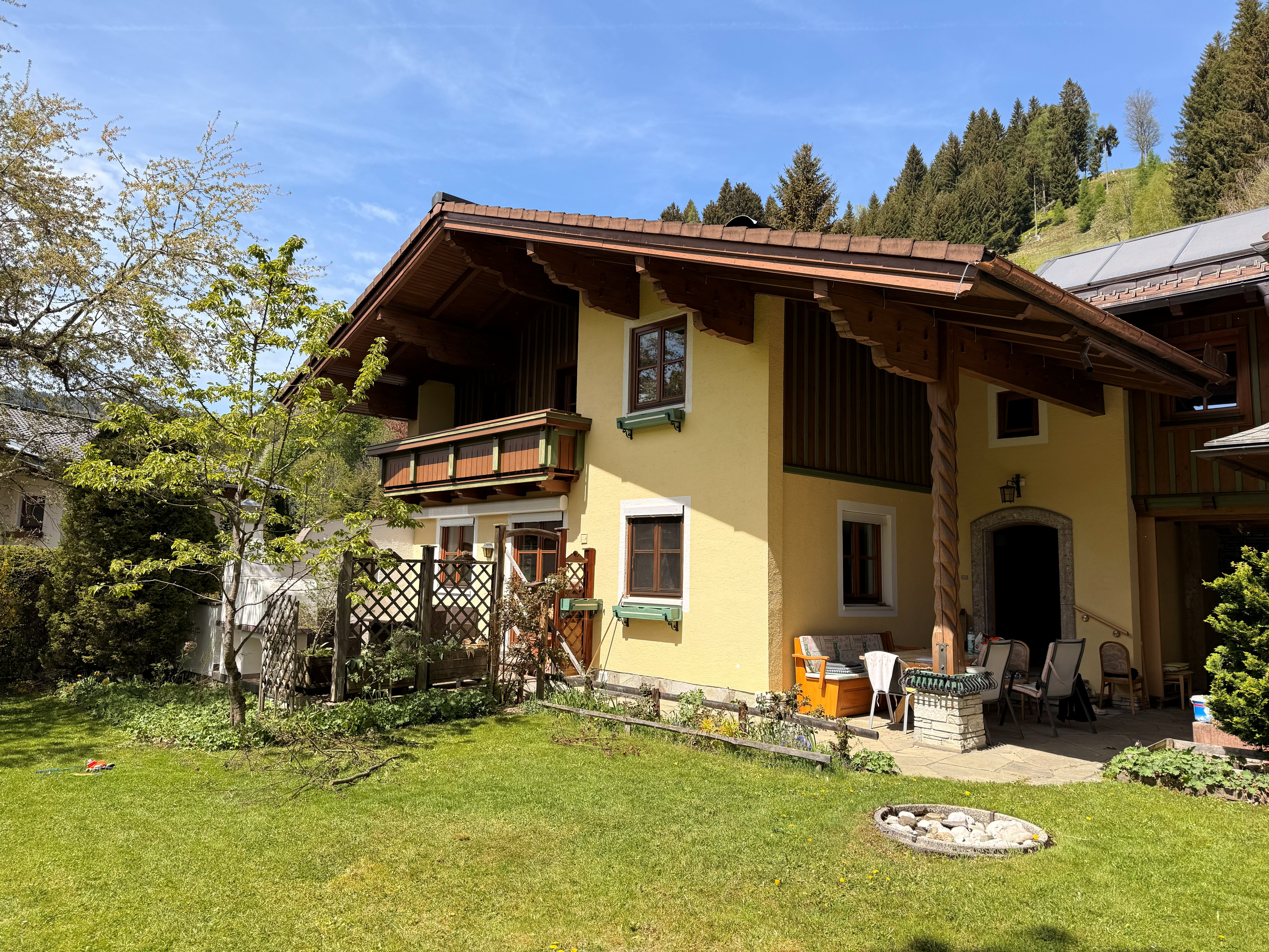 Haus Hoamatglück im Sommer