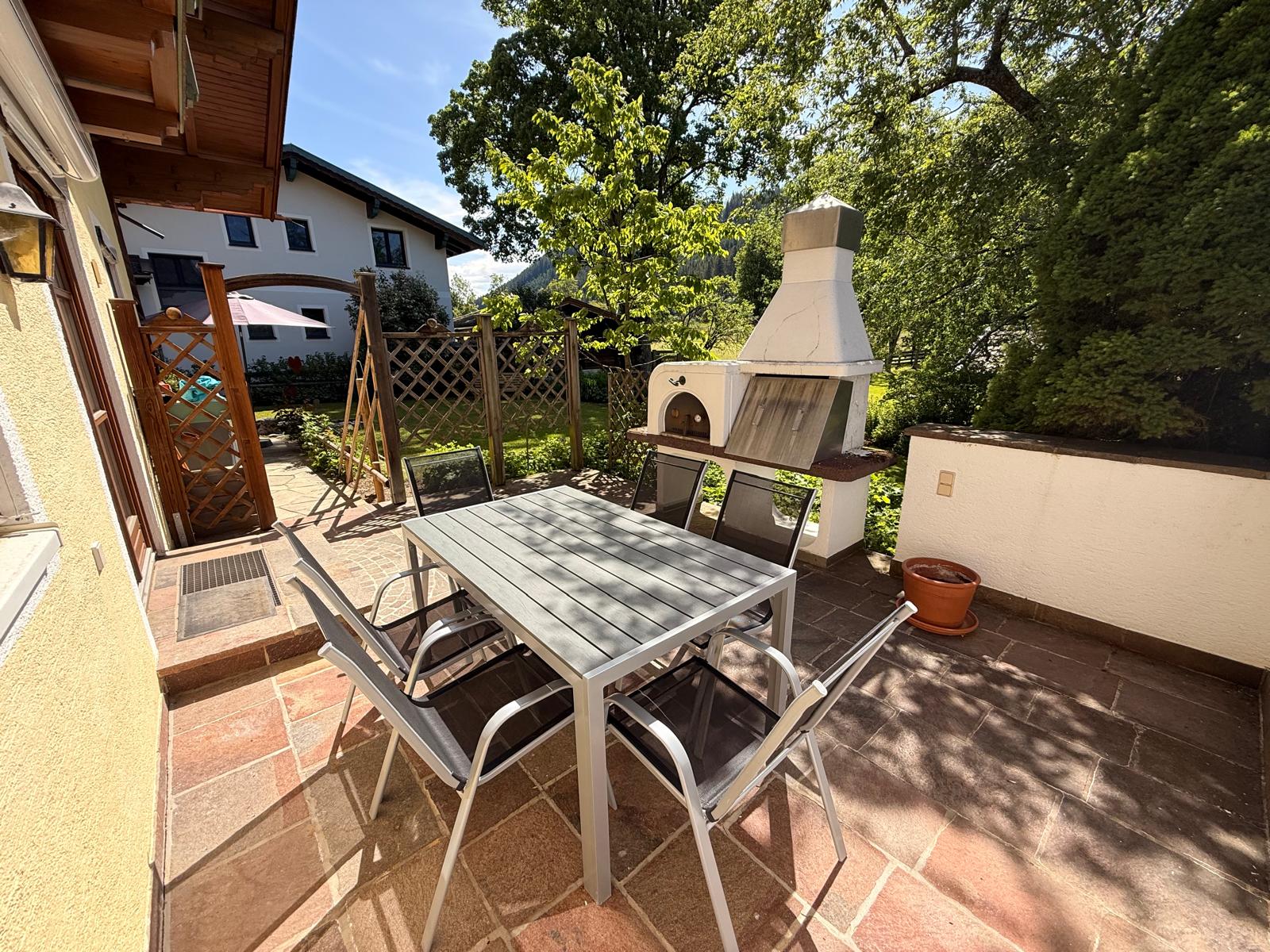 Terrasse & Gartenblick